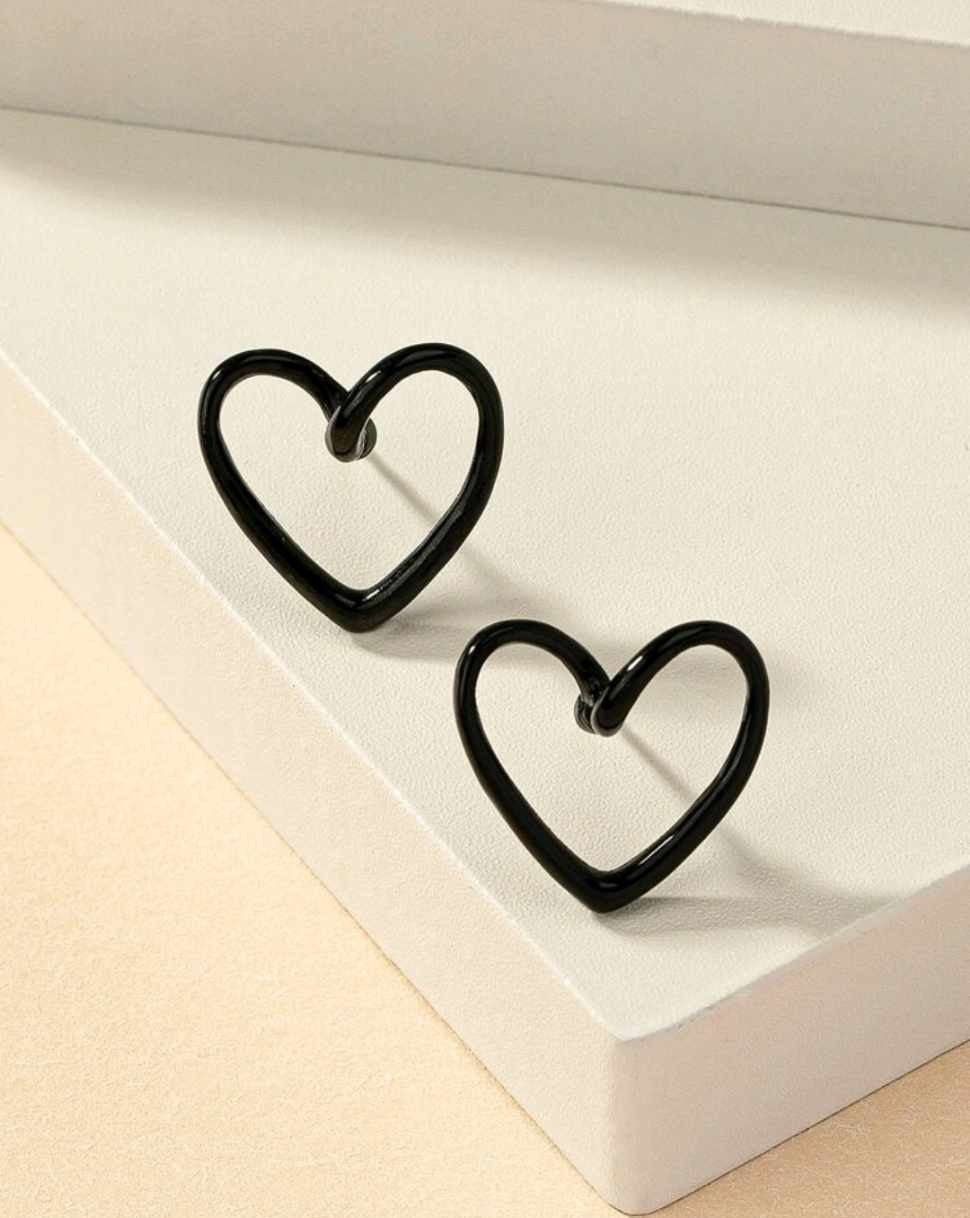EMPTY HEART STUDS