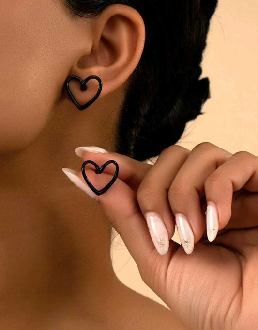 EMPTY HEART STUDS