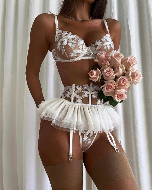 FRILLS & THRILLS SET